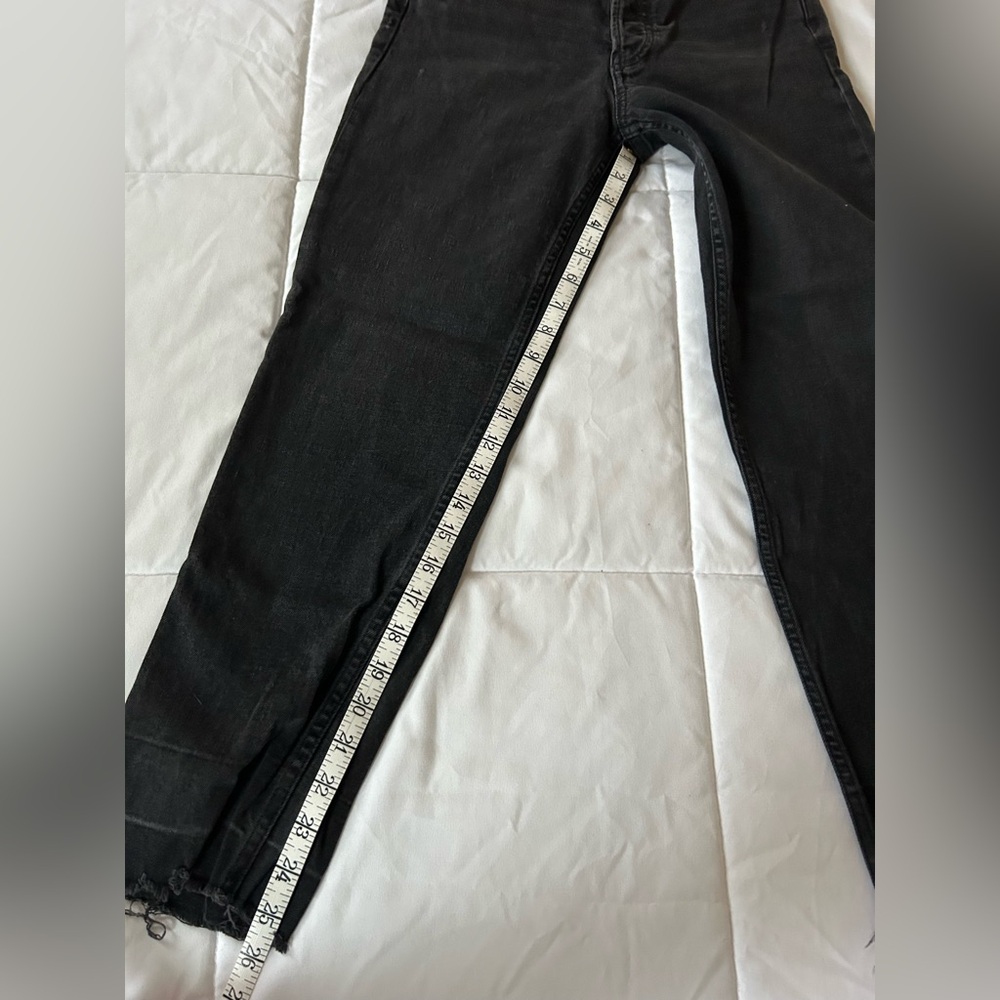 GAP 4R High Rise Cheeky Straight Jeans in Black with Hidden Button Fly - Picture 16 of 16